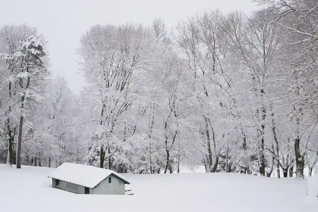 Ducted vs Ductless Heat Pump in Western MA: The Honest Cold-Weather Verdict