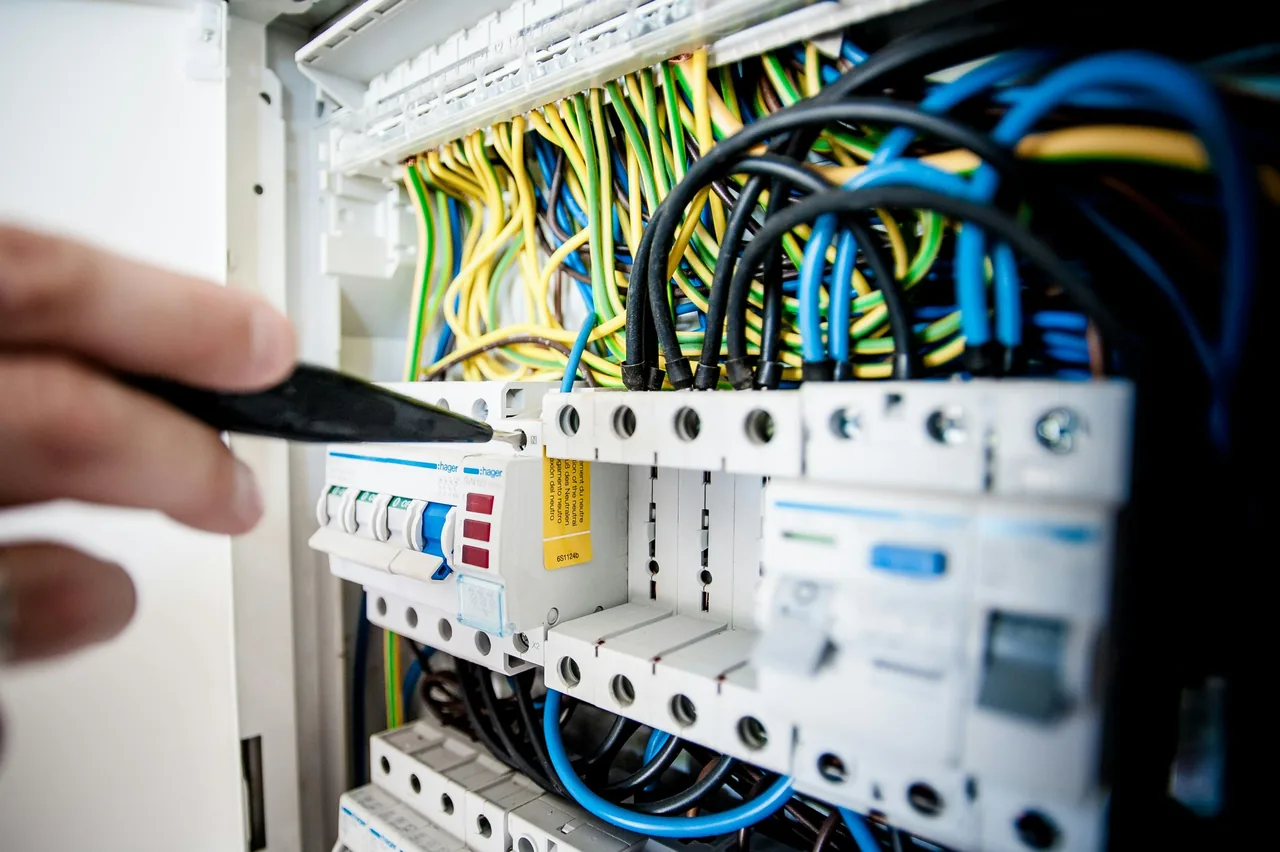 7 MA Home Profiles Where Your 100A Panel Is Already Inadequate