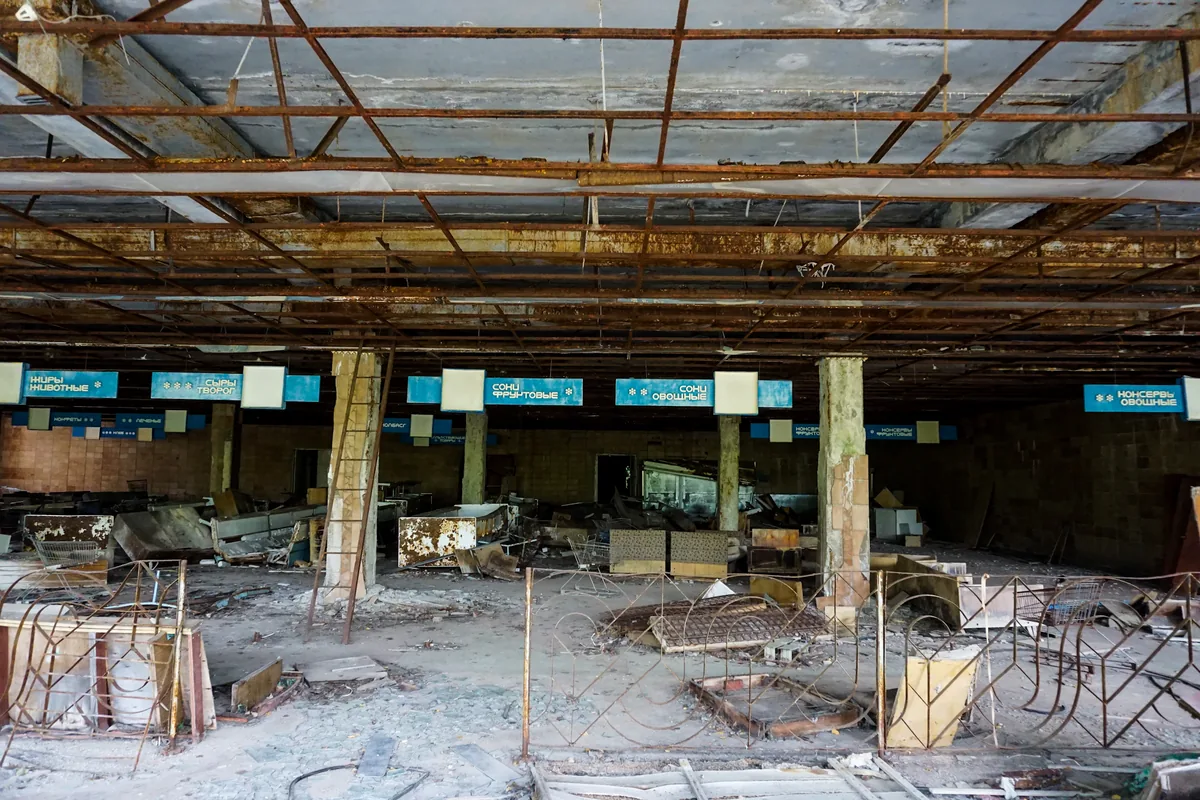 Massachusetts contractor performing retail construction construction work